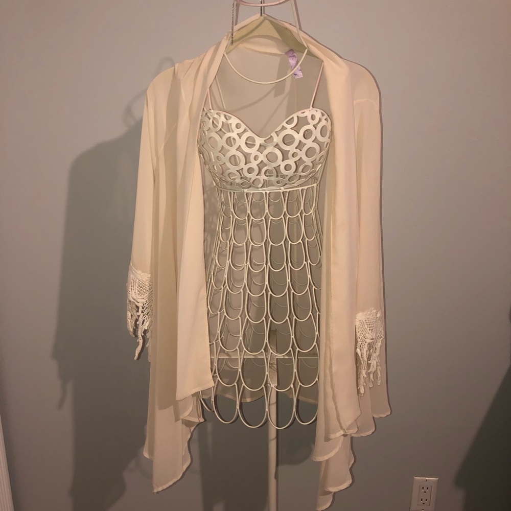 Cream Sheer Kimono with Crochet detailed sleeves